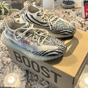 Yeezy Boost 350 V2 ‘Zebra’ sneakers